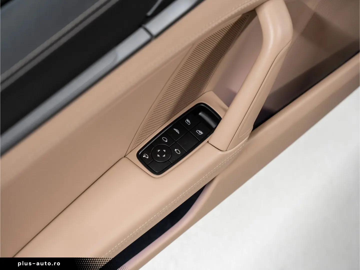 992 Carrera 4S Cabriolet Sport Chrono InnoDrive