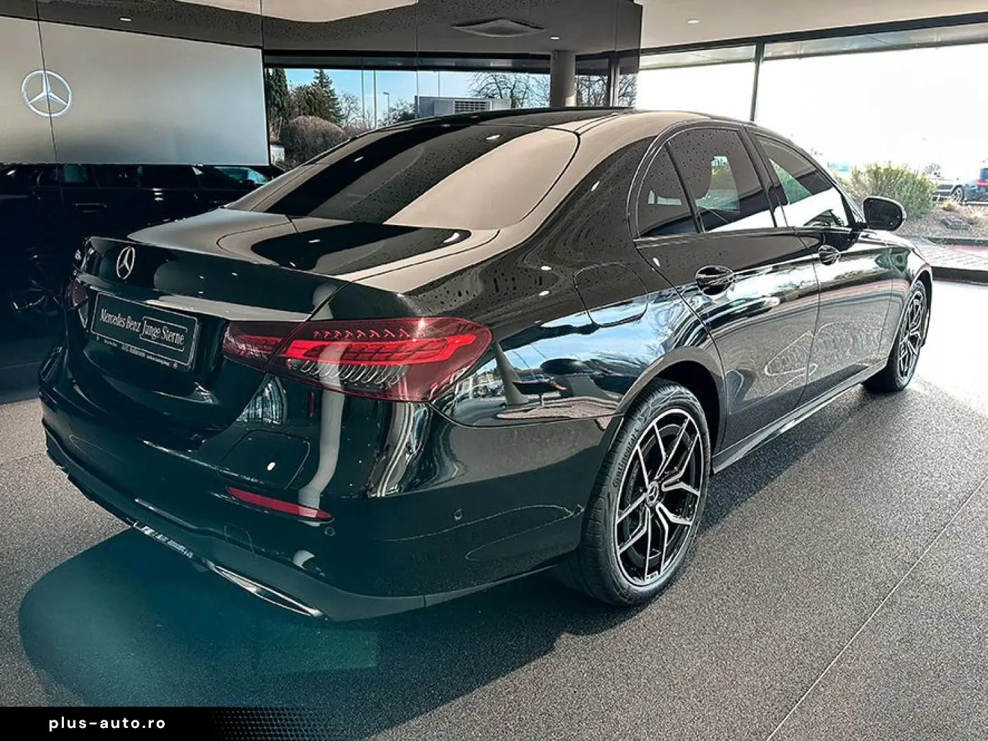 E 300 e AMGLi NIGHT LED DISTR 360 MEMORY PRESAFE