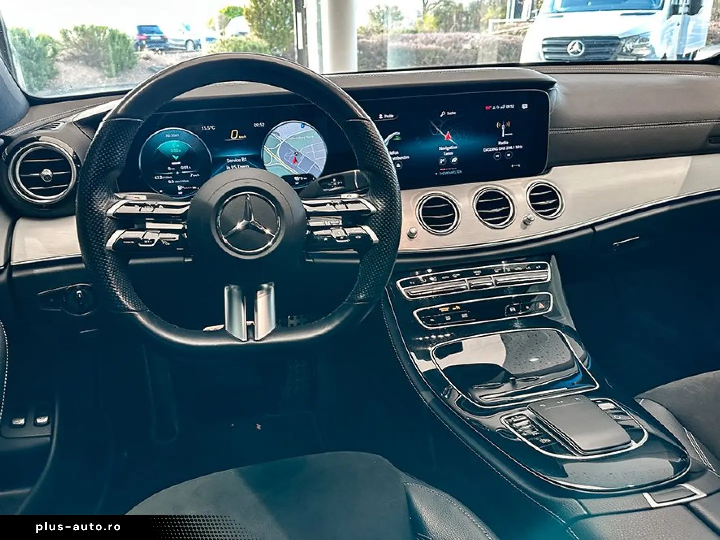 E 300 e AMGLi NIGHT LED DISTR 360 MEMORY PRESAFE