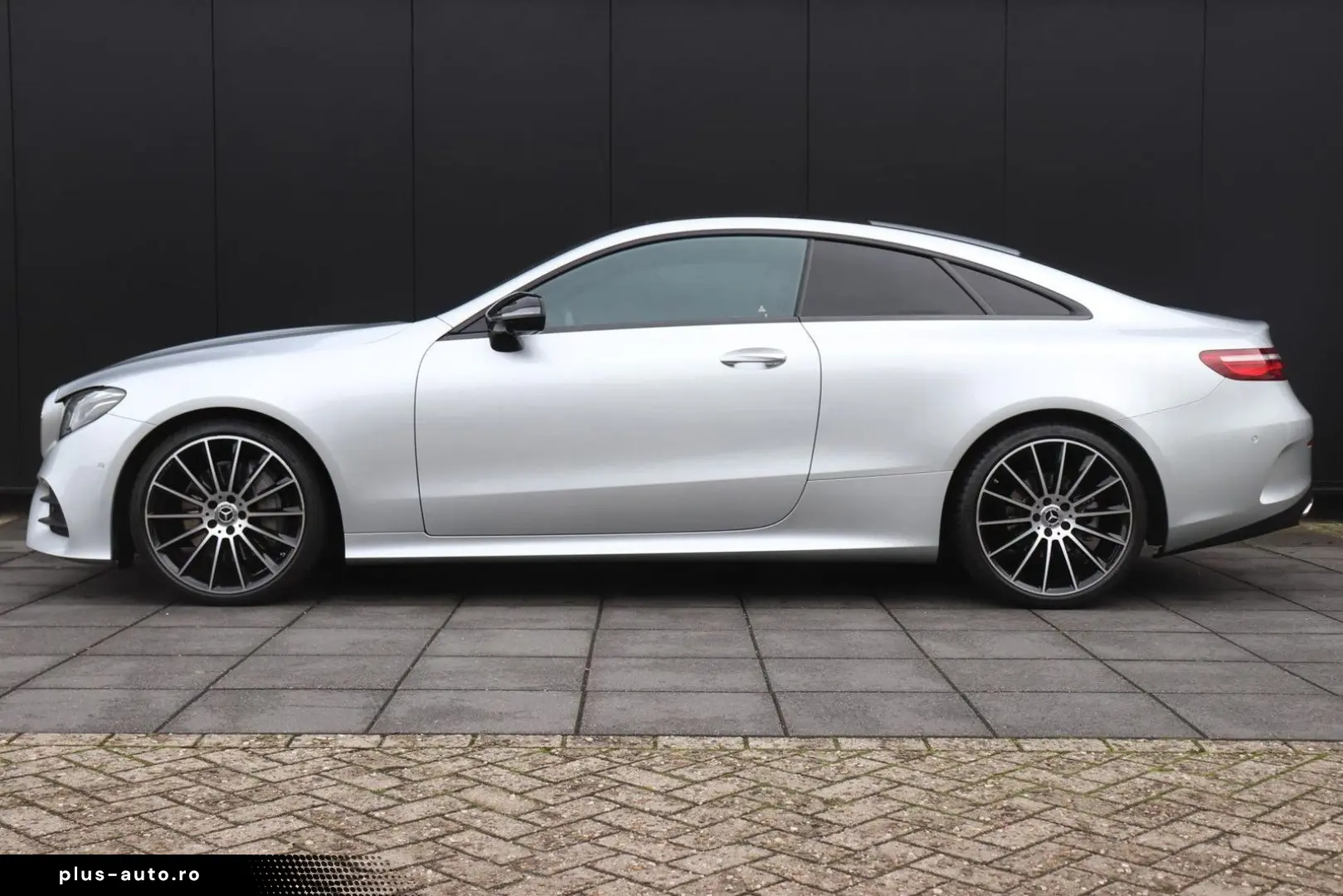 E 200 Coupé Premium Plus   AMG-LINE   WIDESCREEN