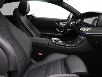 E 200 Coupé Premium Plus   AMG-LINE   WIDESCREEN