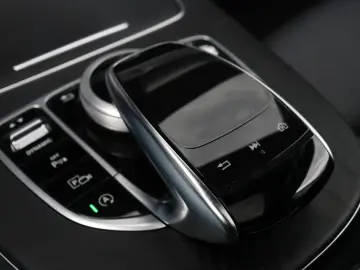 E 200 Coupé Premium Plus   AMG-LINE   WIDESCREEN