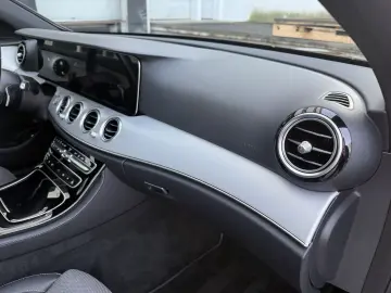 E 300 de AMG LED MBUX Rü-Kamera Ambiente-Beleuc.