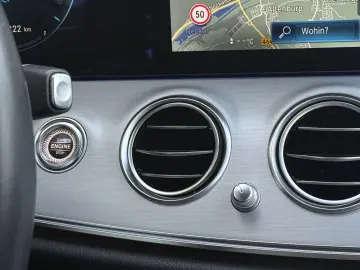 E 300 de AMG LED MBUX Rü-Kamera Ambiente-Beleuc.