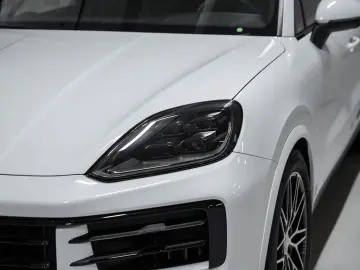 Cayenne S BOSE Standheizung Surround View PASM