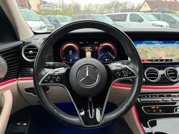 E 300 e AMG Line 4Matic (EURO 6d)