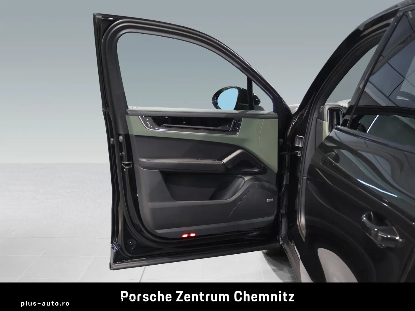 Cayenne E-Hybrid Luftfed.;BOSE;HD-Matrix;22