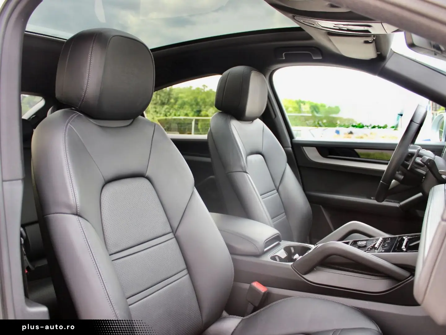 Cayenne Coupé  Dolomitsilber  B-Display HUD