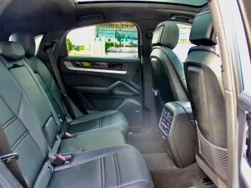 Cayenne Coupé  Dolomitsilber  B-Display HUD