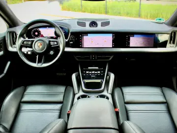 Cayenne Coupé  Dolomitsilber  B-Display HUD