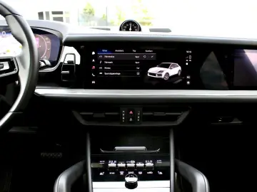 Cayenne Coupé  Dolomitsilber  B-Display HUD