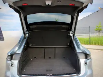 Cayenne Coupé  Dolomitsilber  B-Display HUD