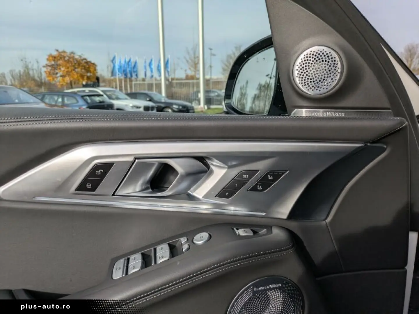 XM M Drivers Bowers SoftClose Massage Ventilation