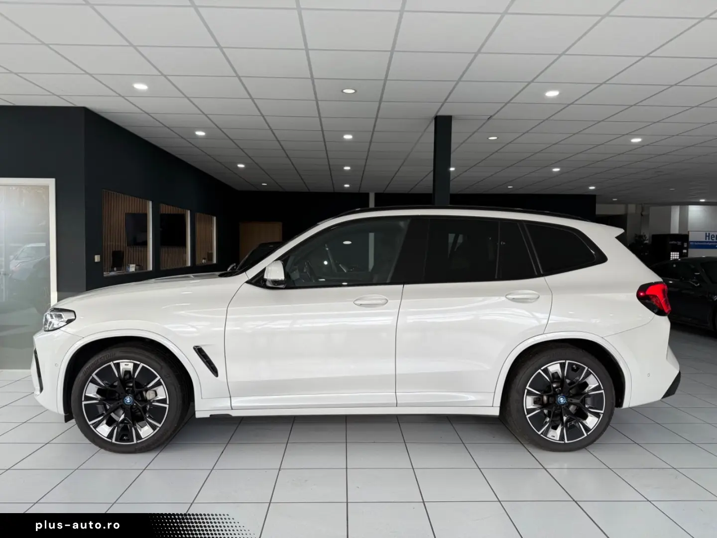 iX3 Impressive M-PAKET PANO HEADUP MEMORY H&K