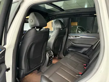 iX3 Impressive M-PAKET PANO HEADUP MEMORY H&K