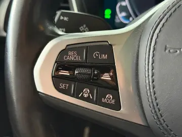 iX3 Impressive M-PAKET PANO HEADUP MEMORY H&K