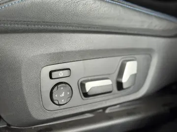 iX3 Impressive M-PAKET PANO HEADUP MEMORY H&K