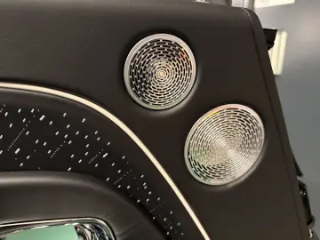 SPECTRE DUO-TONE STARLIGHT BESPOKE FULLOPTION!!!