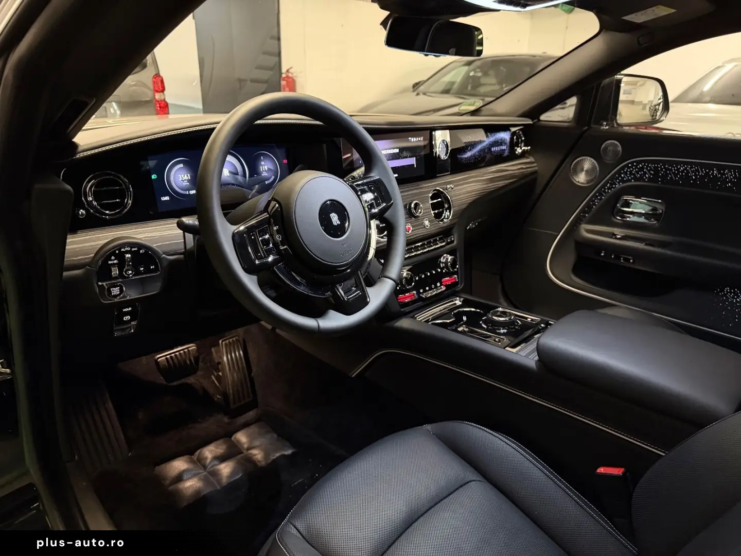 SPECTRE DUO-TONE STARLIGHT BESPOKE FULLOPTION!!!