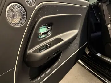 SPECTRE DUO-TONE STARLIGHT BESPOKE FULLOPTION!!!