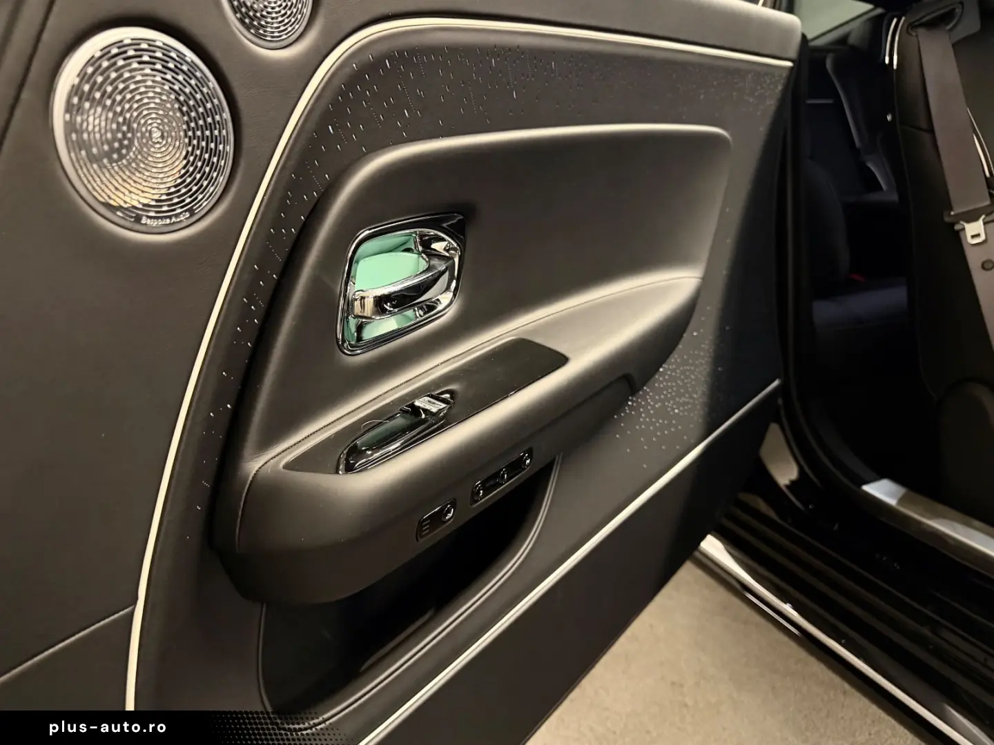 SPECTRE DUO-TONE STARLIGHT BESPOKE FULLOPTION!!!