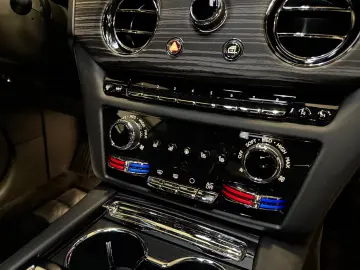 SPECTRE DUO-TONE STARLIGHT BESPOKE FULLOPTION!!!