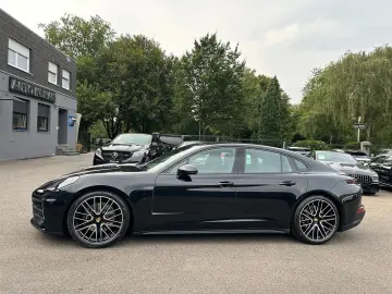 Panamera 4 Chrono BF-Display HD-Matrix Bose 21'