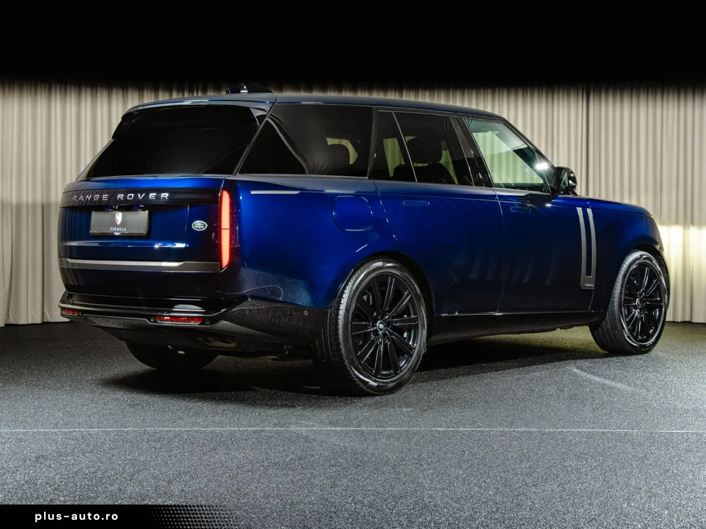 Range Rover 4.4 P530 Autobiography  24-way  Exec