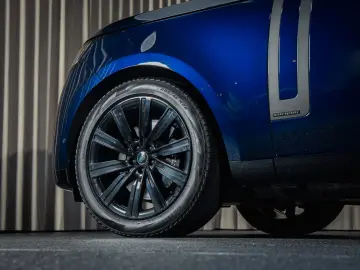 Range Rover 4.4 P530 Autobiography  24-way  Exec