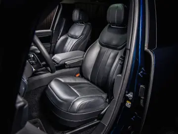 Range Rover 4.4 P530 Autobiography  24-way  Exec