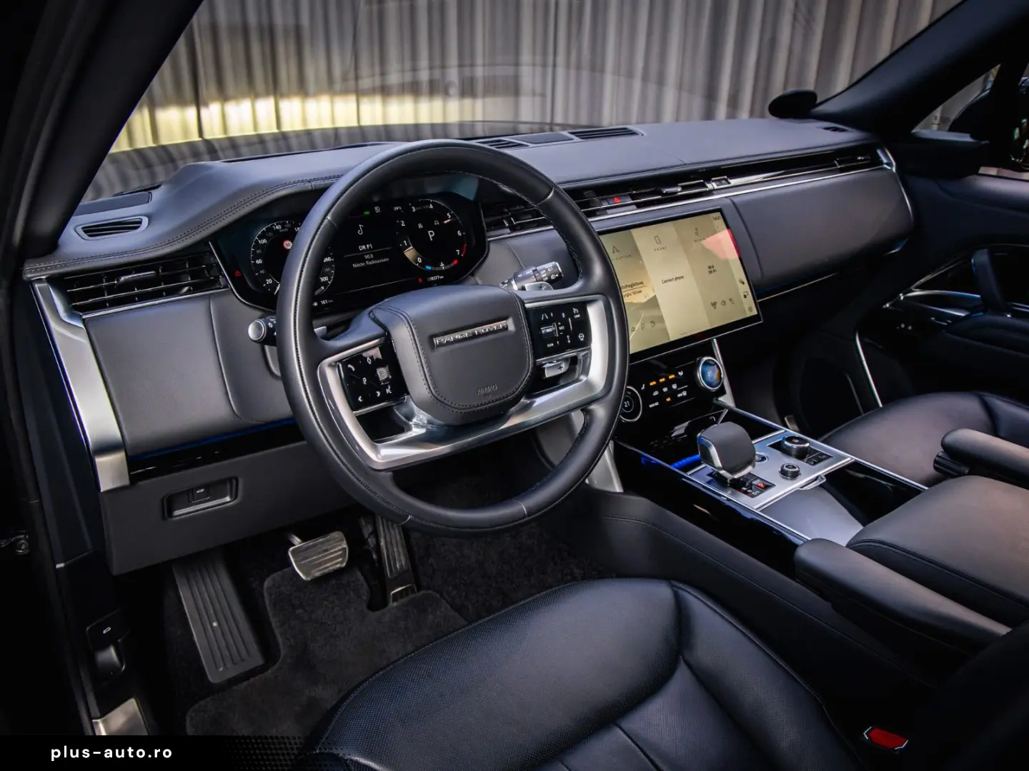 Range Rover 4.4 P530 Autobiography  24-way  Exec