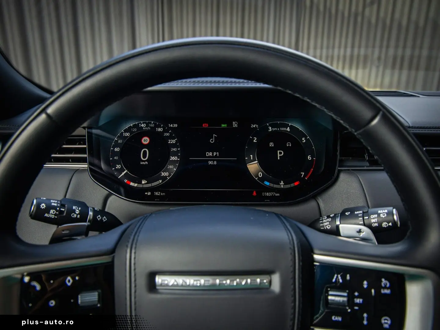 Range Rover 4.4 P530 Autobiography  24-way  Exec