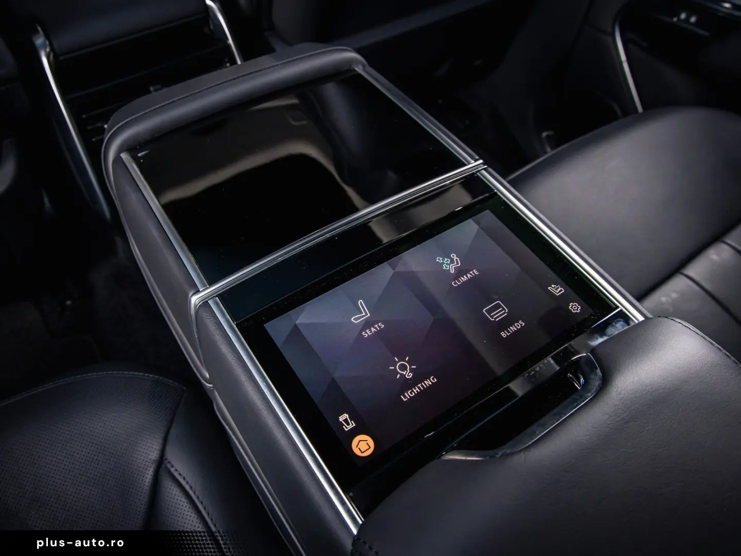 Range Rover 4.4 P530 Autobiography  24-way  Exec