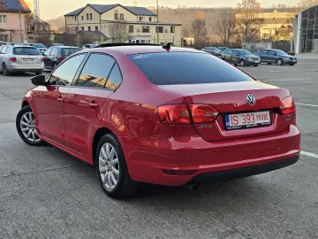 VW Jetta 2012 1.6 TDI 105 CP euro 5