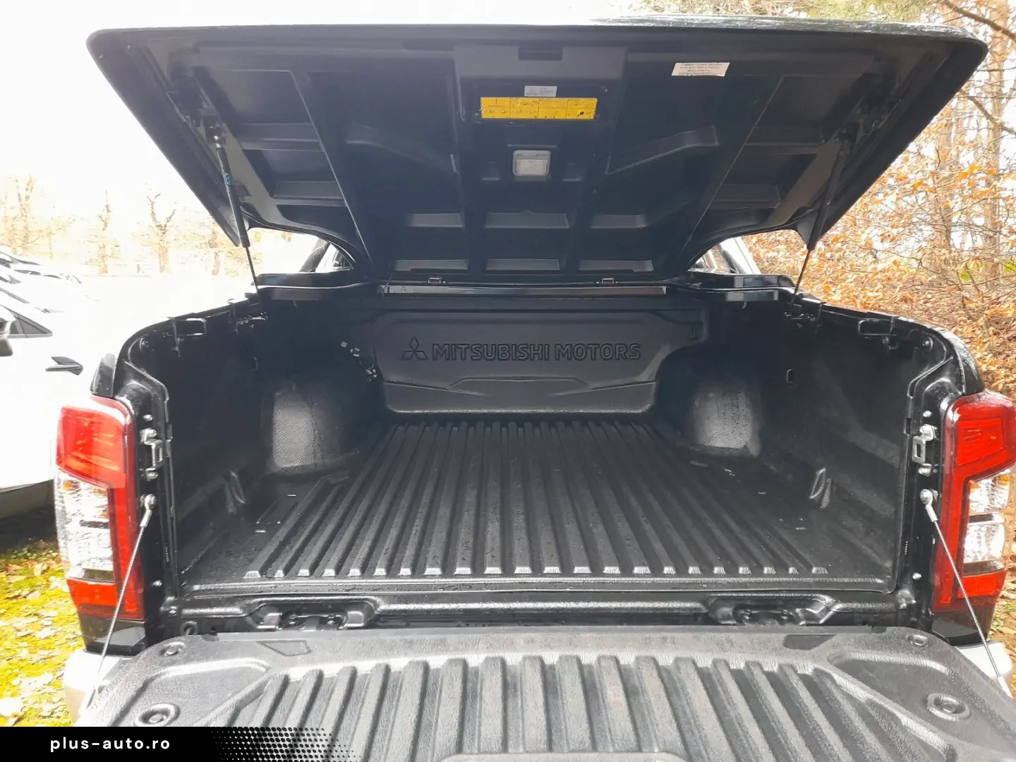 L200 Top Doppelkabine 4WD AHK Navi