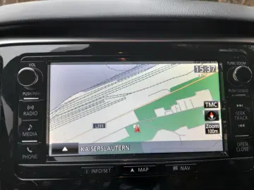 L200 Top Doppelkabine 4WD AHK Navi