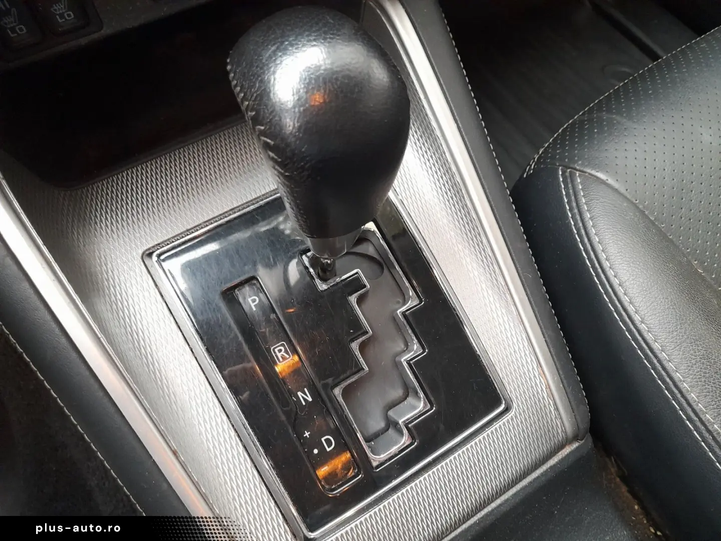 L200 Top Doppelkabine 4WD AHK Navi