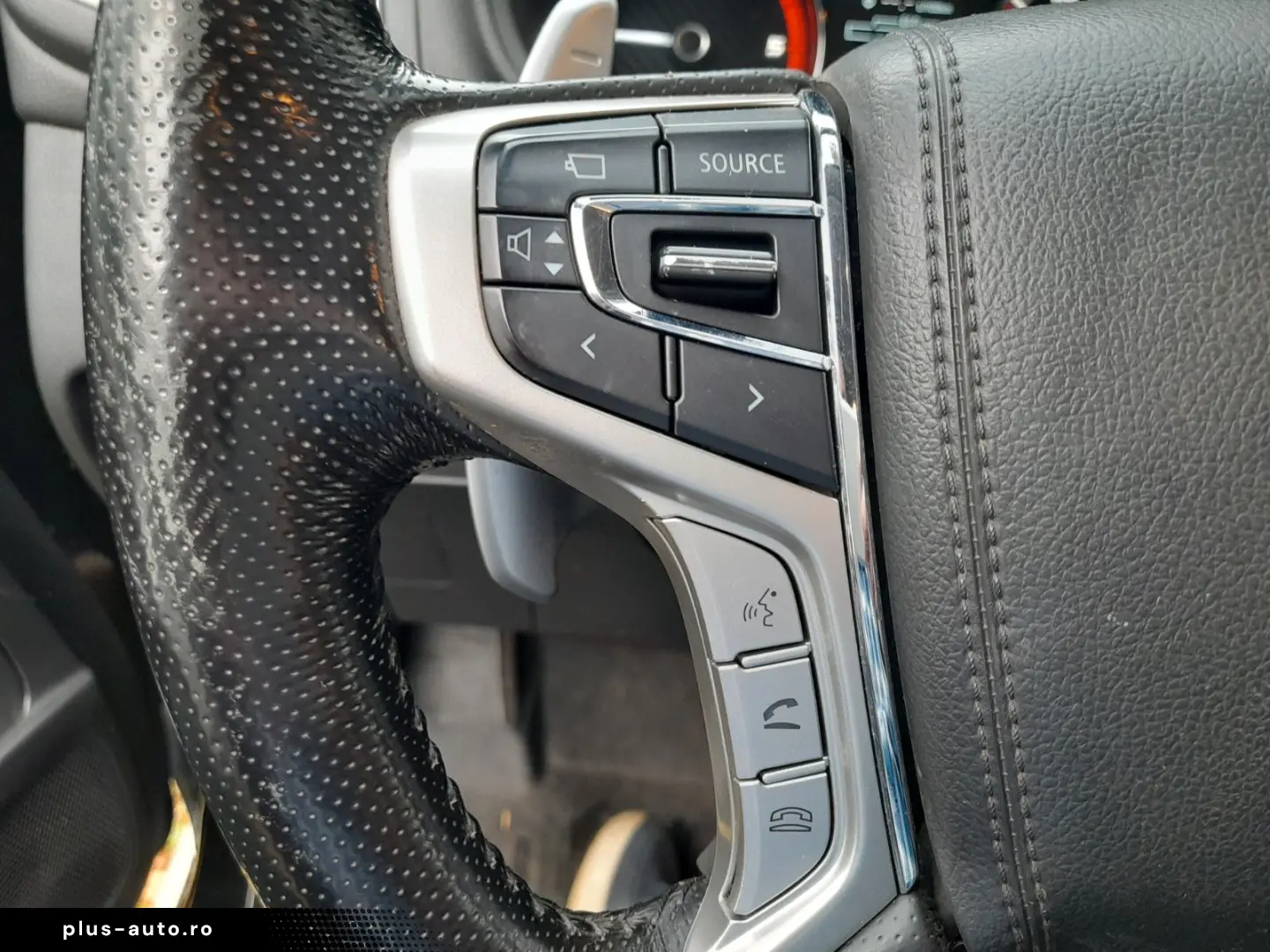 L200 Top Doppelkabine 4WD AHK Navi