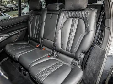 X7 xDr40d MSp HUD Bowers&W Massage Ventilation SoftClose 360