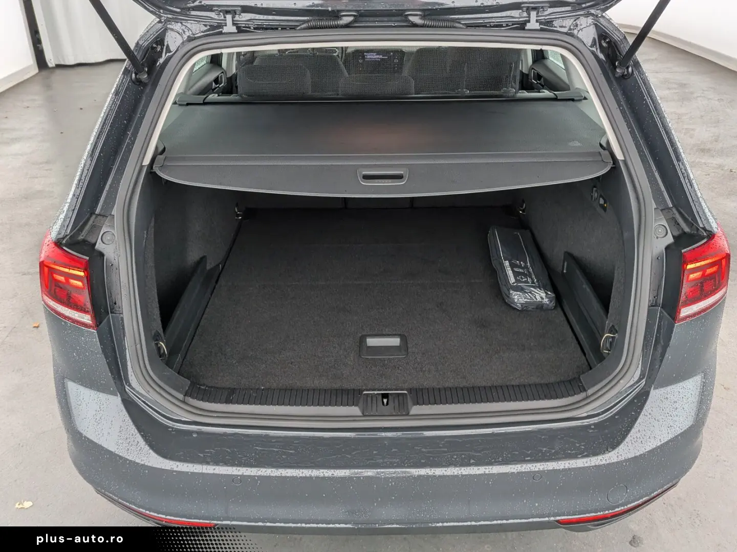 Passat Variant 4Motion 2.0 TDI Business AHK NAVI