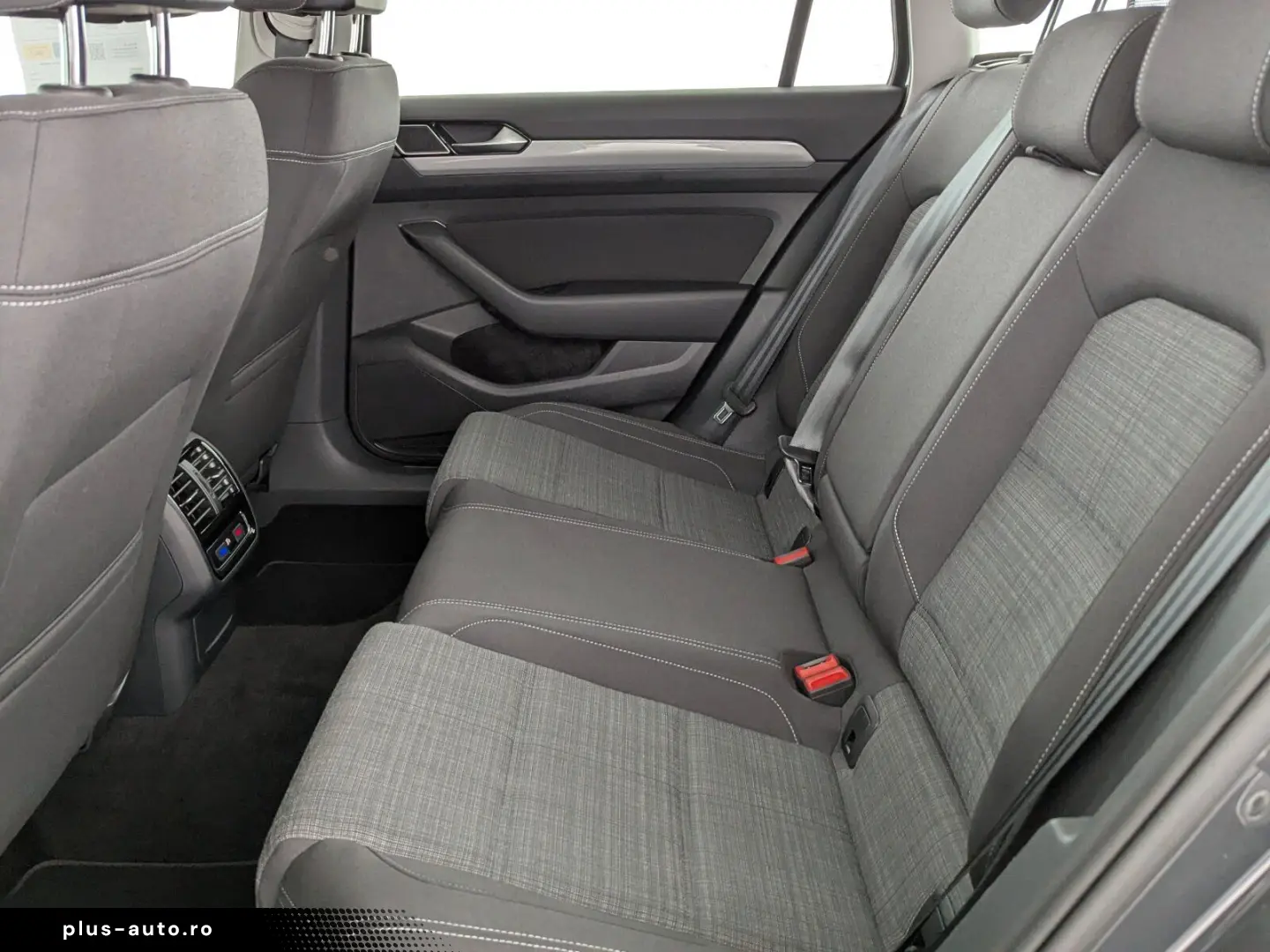 Passat Variant 4Motion 2.0 TDI Business AHK NAVI