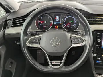 Passat Variant 4Motion 2.0 TDI Business AHK NAVI