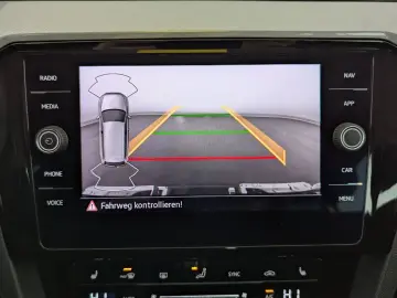 Passat Variant 4Motion 2.0 TDI Business AHK NAVI