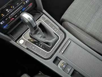 Passat Variant 4Motion 2.0 TDI Business AHK NAVI