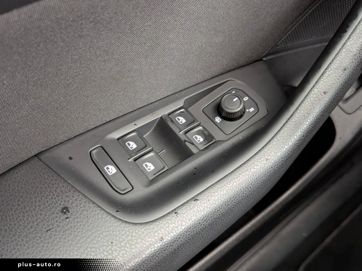 Passat Variant 4Motion 2.0 TDI Business AHK NAVI