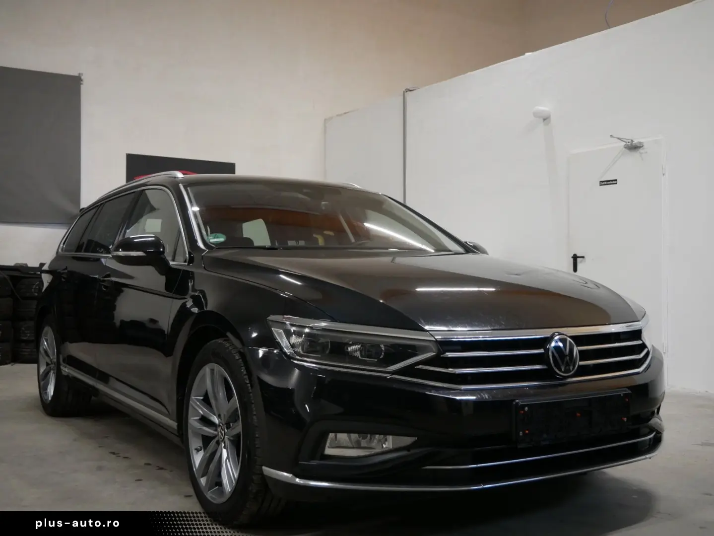 Passat Variant ELEGANCE 4M ACC 360 K TOTW AHK NV