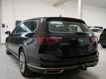 Passat Variant ELEGANCE 4M ACC 360 K TOTW AHK NV