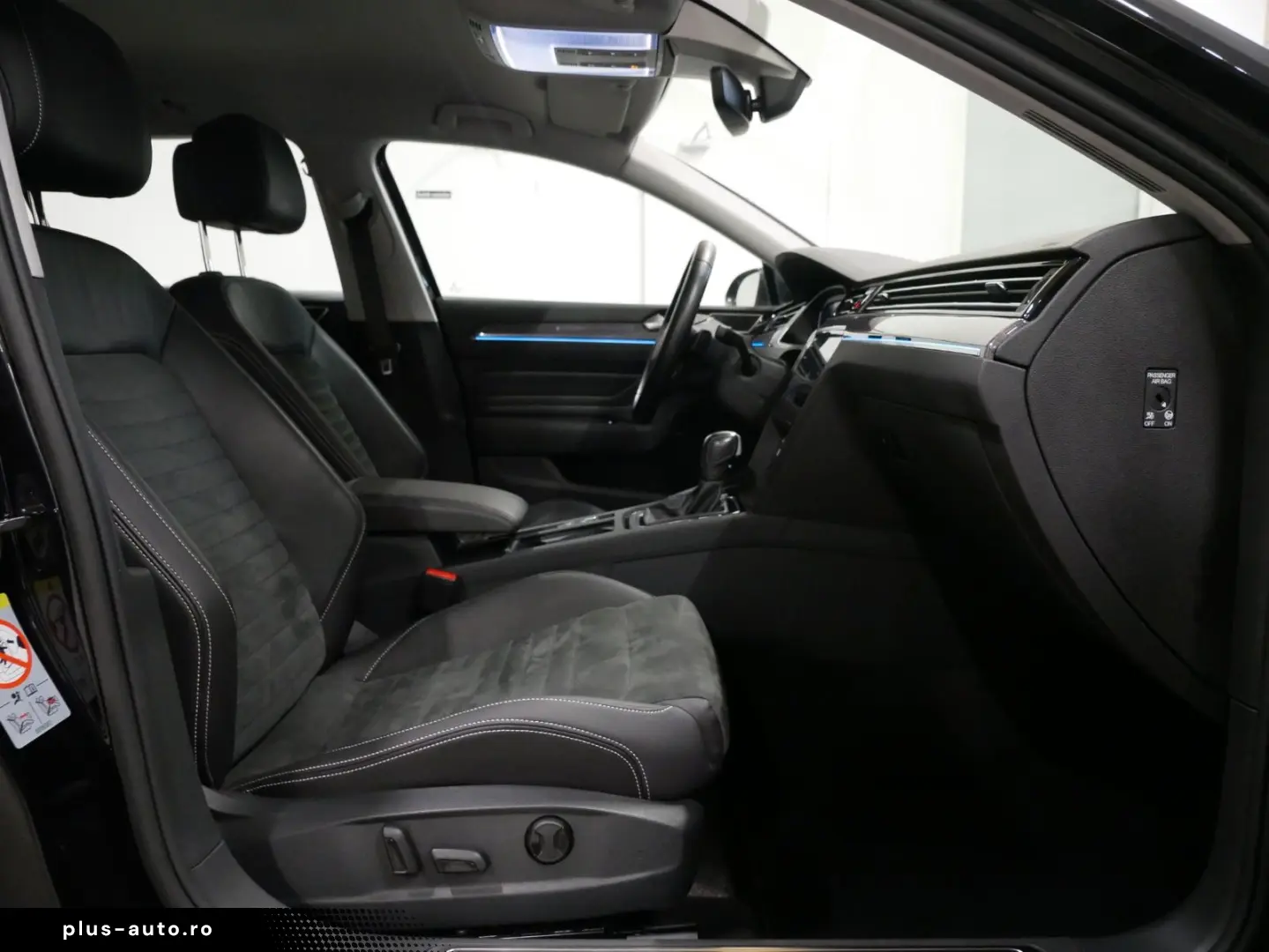 Passat Variant ELEGANCE 4M ACC 360 K TOTW AHK NV