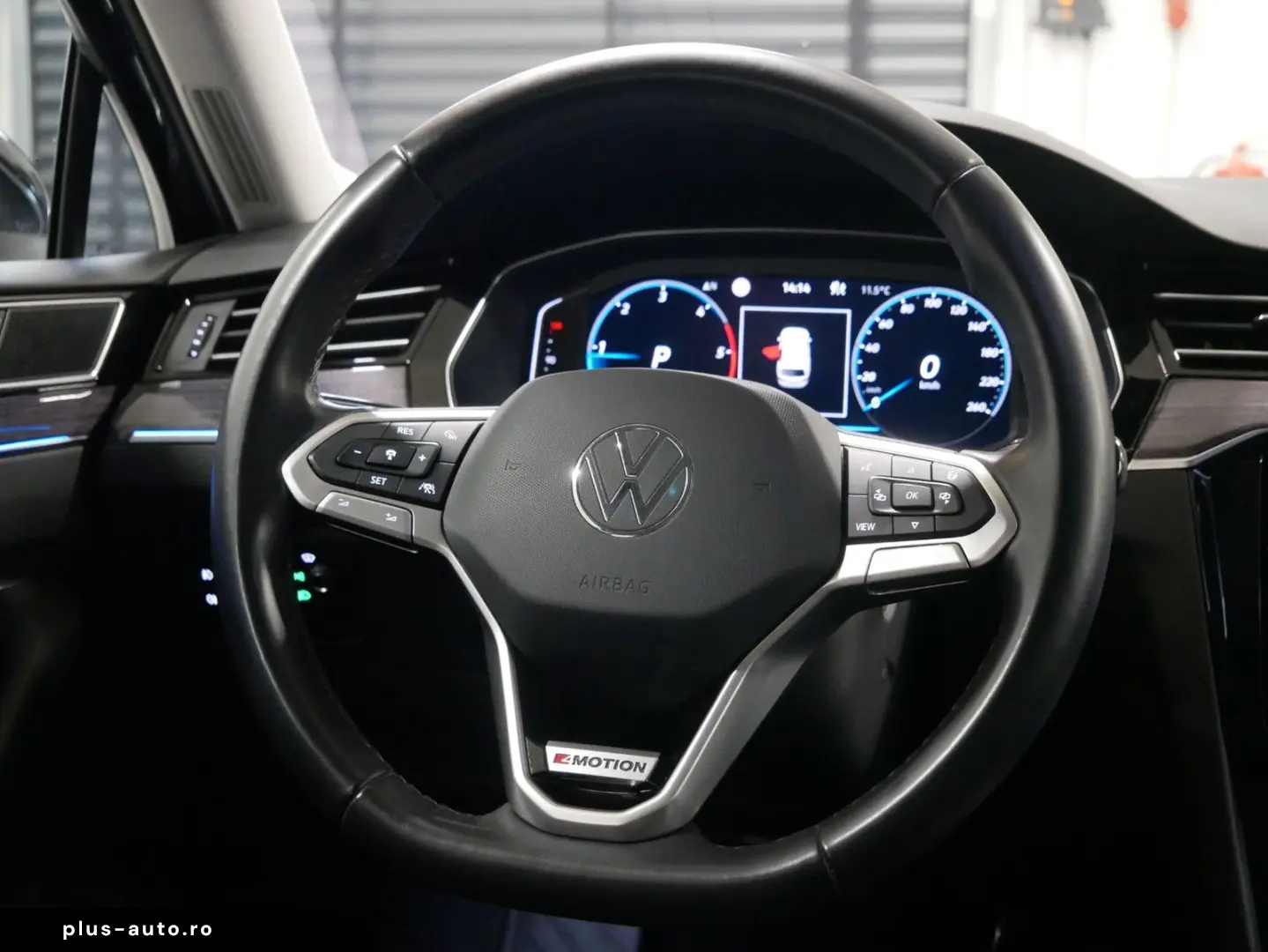 Passat Variant ELEGANCE 4M ACC 360 K TOTW AHK NV