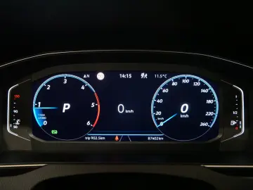 Passat Variant ELEGANCE 4M ACC 360 K TOTW AHK NV